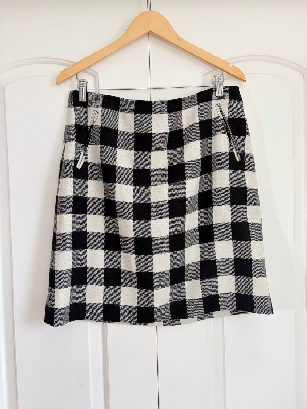 Talbots Buffalo Check Wool Blend A-Line Skirt Black White Size 10 Lined 55% Wool